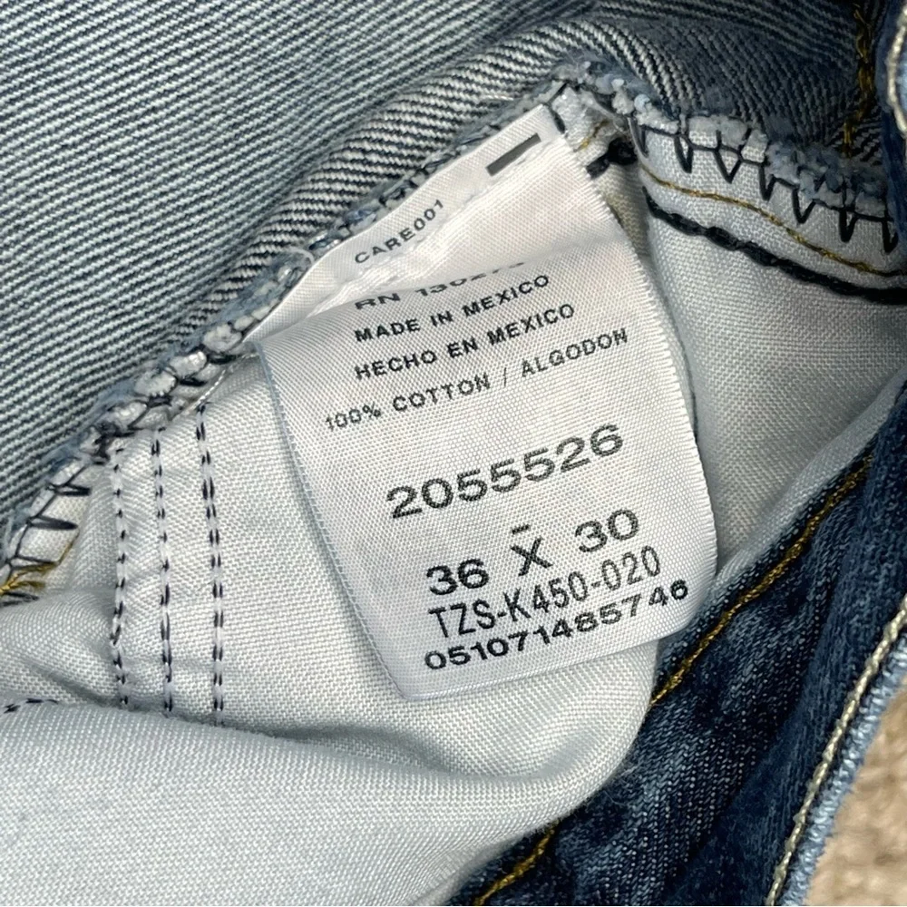 Lee relaxed fit